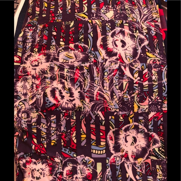 LuLaRoe Pants - Lularoe TC Leggings! 💕 Price Drop 💕